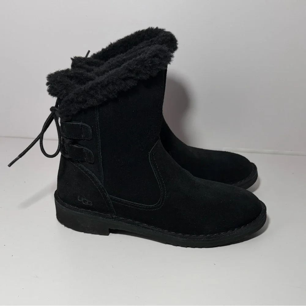 UGG Naiyah Winter Boots Black Size 6